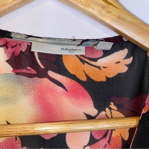 Halogen Floral Sheer Ruffle Front Top Size Small - Picture 6 of 10